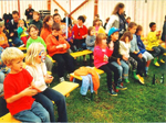 auftritte - bew�hrter k�nstlerInnen - hier mitmachendes publikum beim b�rgerfest der stadt hanau